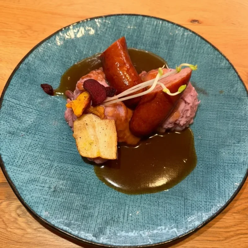 Rodekool met appel en Rookworst